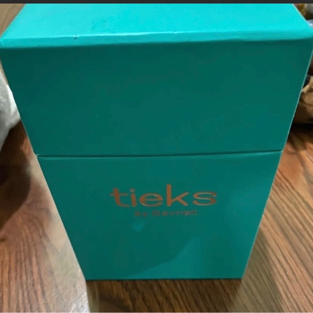 Tieks box
